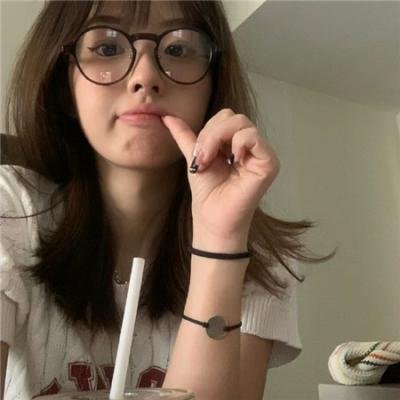 摘苹果的时候