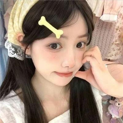 画里真真