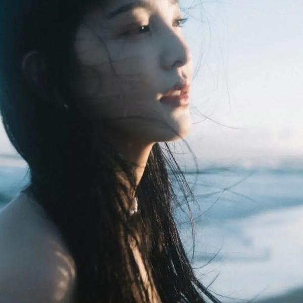花蕊恋春风